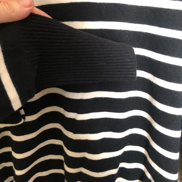 Simons Classic Nautical Black and White Striped  Crewneck Sweater Medium - Picture 5 of 8